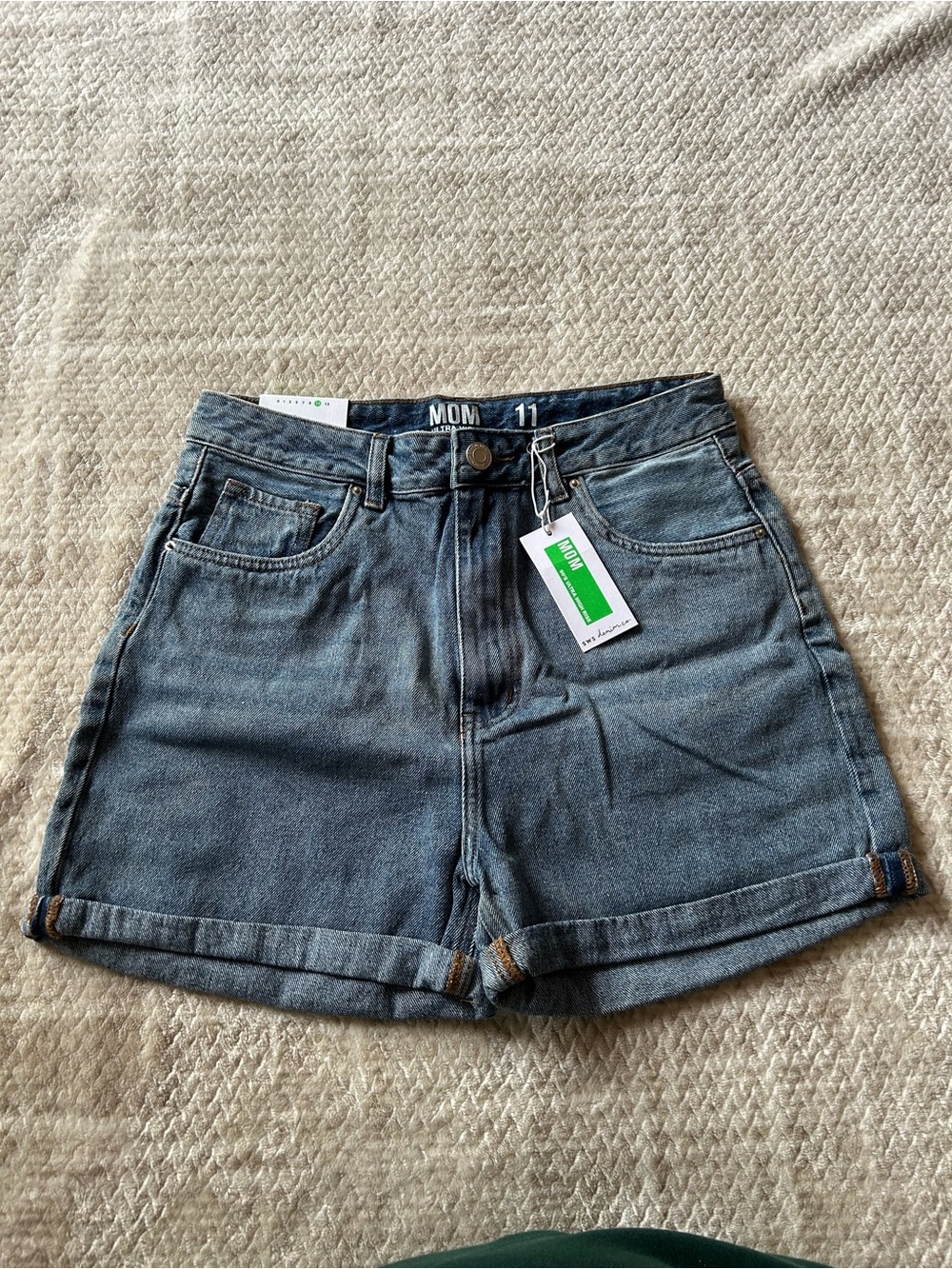 High-Waist Denim Mom Shorts in Washed Blue